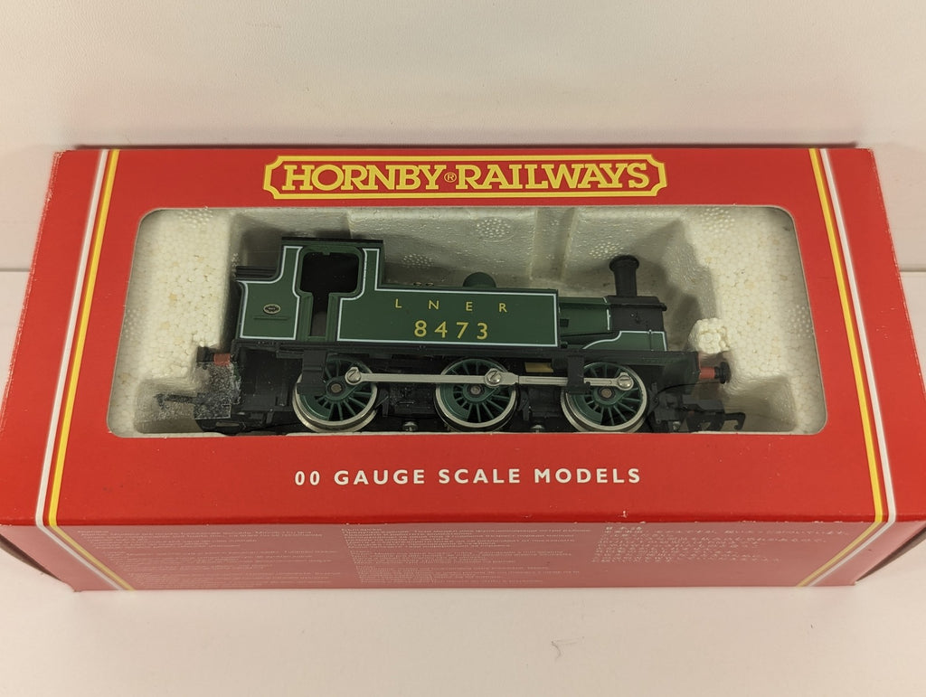 Hornby OO Gauge LNER Class J83 0-6-0T Steam Locomotive 8473 LNER Green R.316