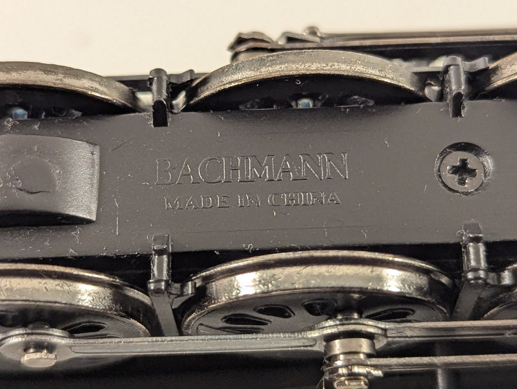 Bachmann HO Gauge 4-8-4 Northern Steam Locomotive 806