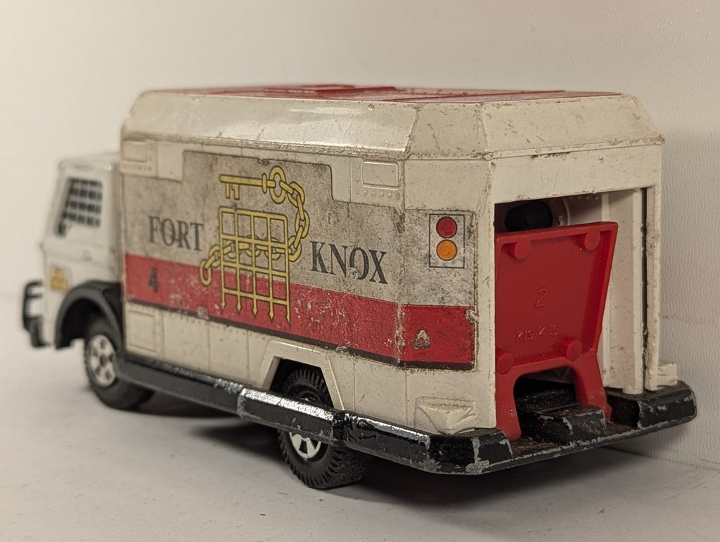 Matchbox Super Kings Security Truck - Fort Knox Die-cast Vehicle 4