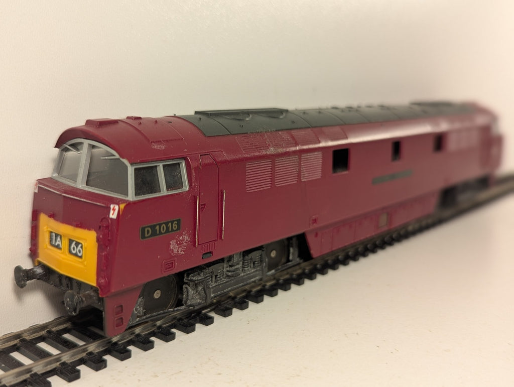 Lima OO Gauge Class 52 Western Gladiator Diesel Locomotive D1016 BR Maroon