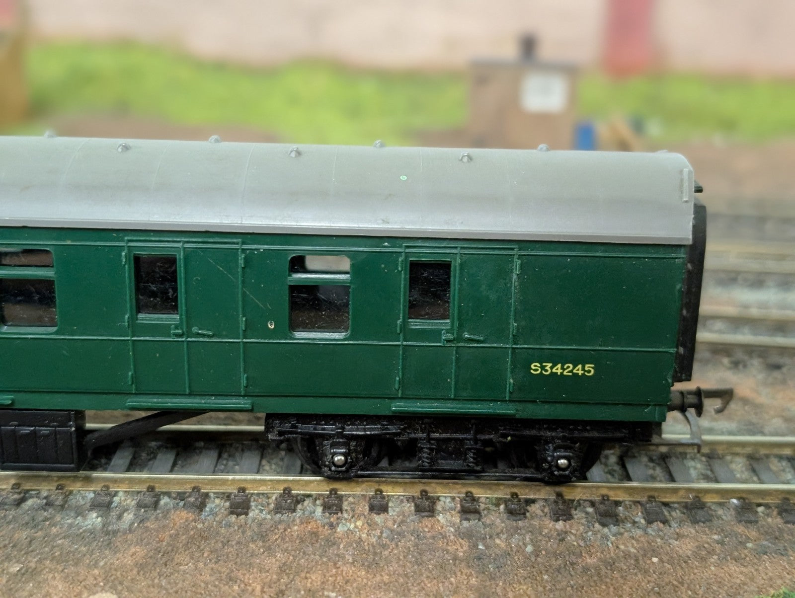 Tri-ang R220 S34245 Southern Region BR Main Line Brake 2nd Coach Green OO Gauge