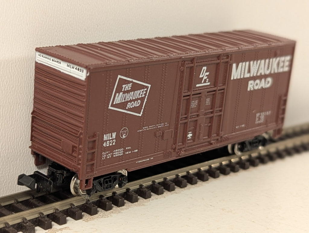 Bachmann N Gauge Milwaukee Road 40ft Hi-Cube Boxcar