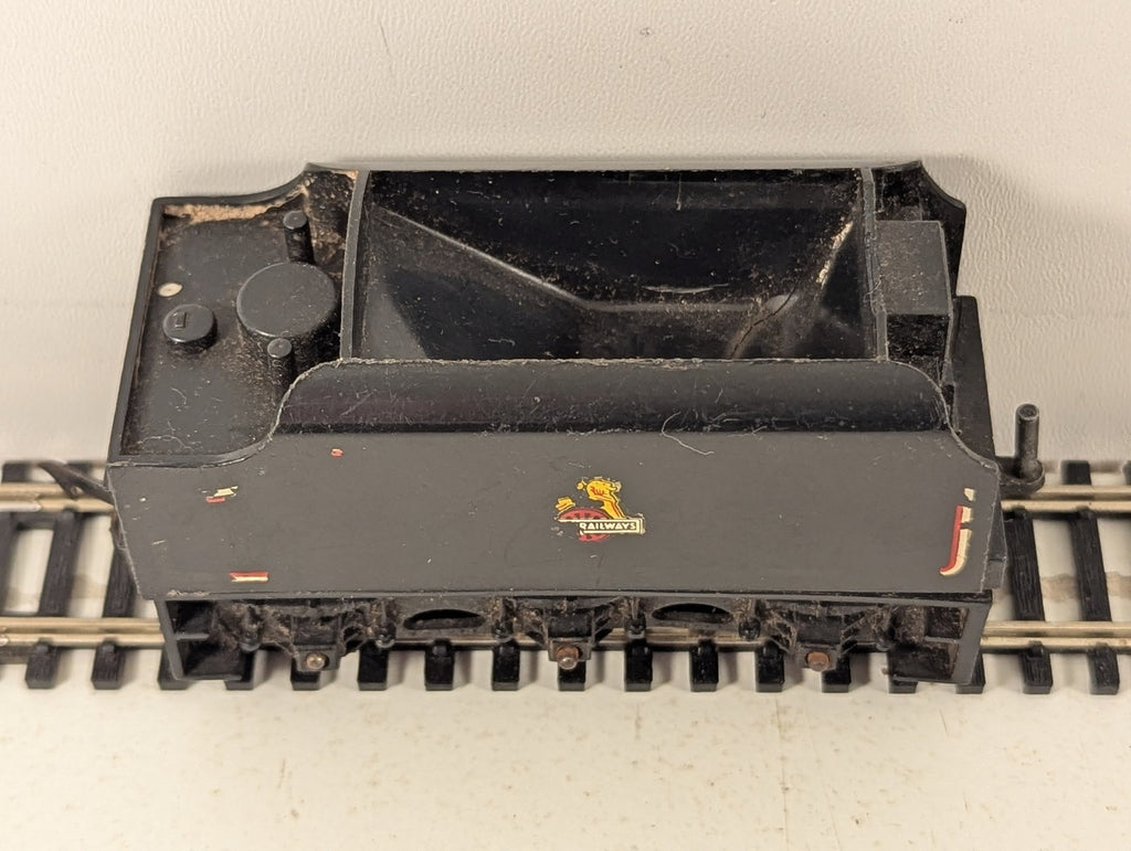 Tri-ang OO Gauge BR 6-Wheel Tender BR Black (Early Emblem) R30