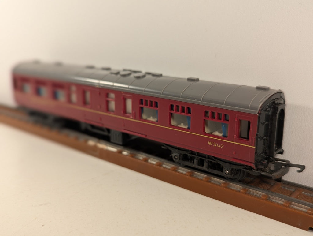 Tri-ang TT Gauge BR Mk1 First Class Restaurant Car