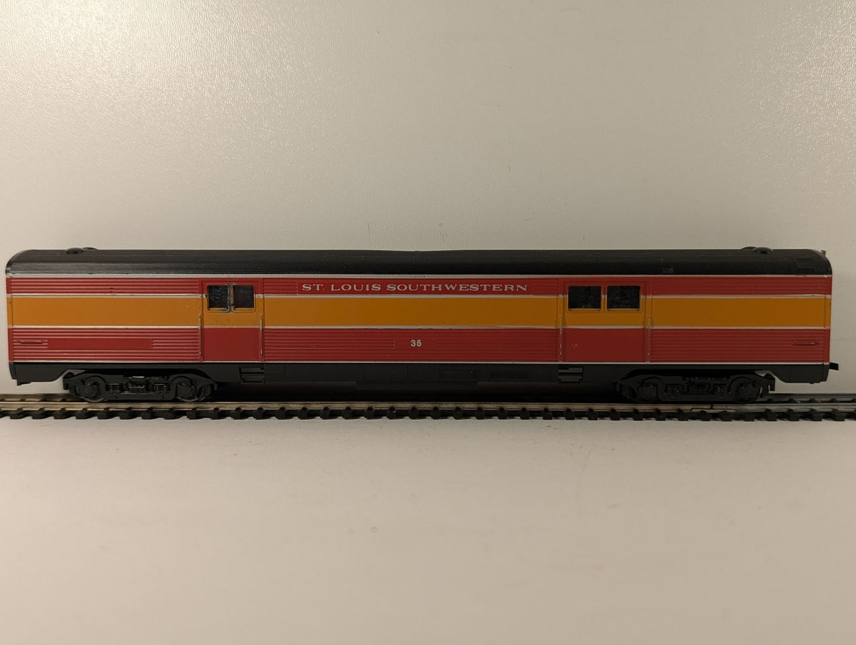 Athearn HO Gauge 72ft Streamlined Baggage Car Passenger Coach 35