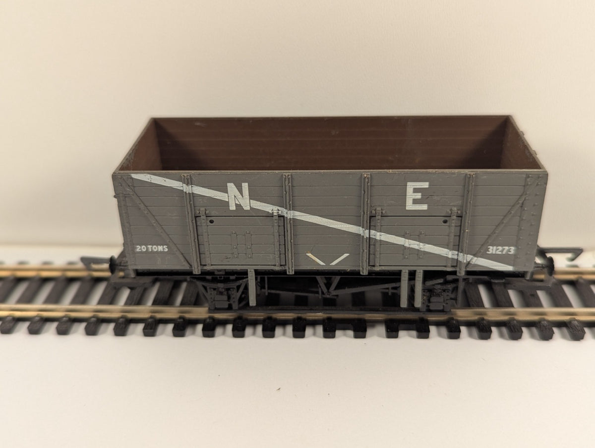 Airfix / GMR 54369-3 OO Gauge 20-Ton Mineral Wagon – LNER Grey
