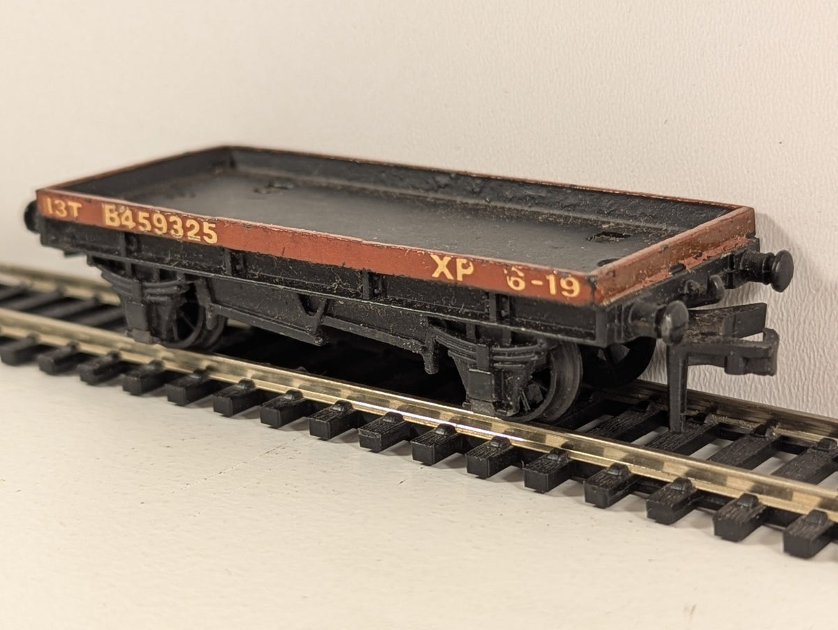 Hornby Dublo 13-Ton Flat Wagon B459325 in BR Bauxite