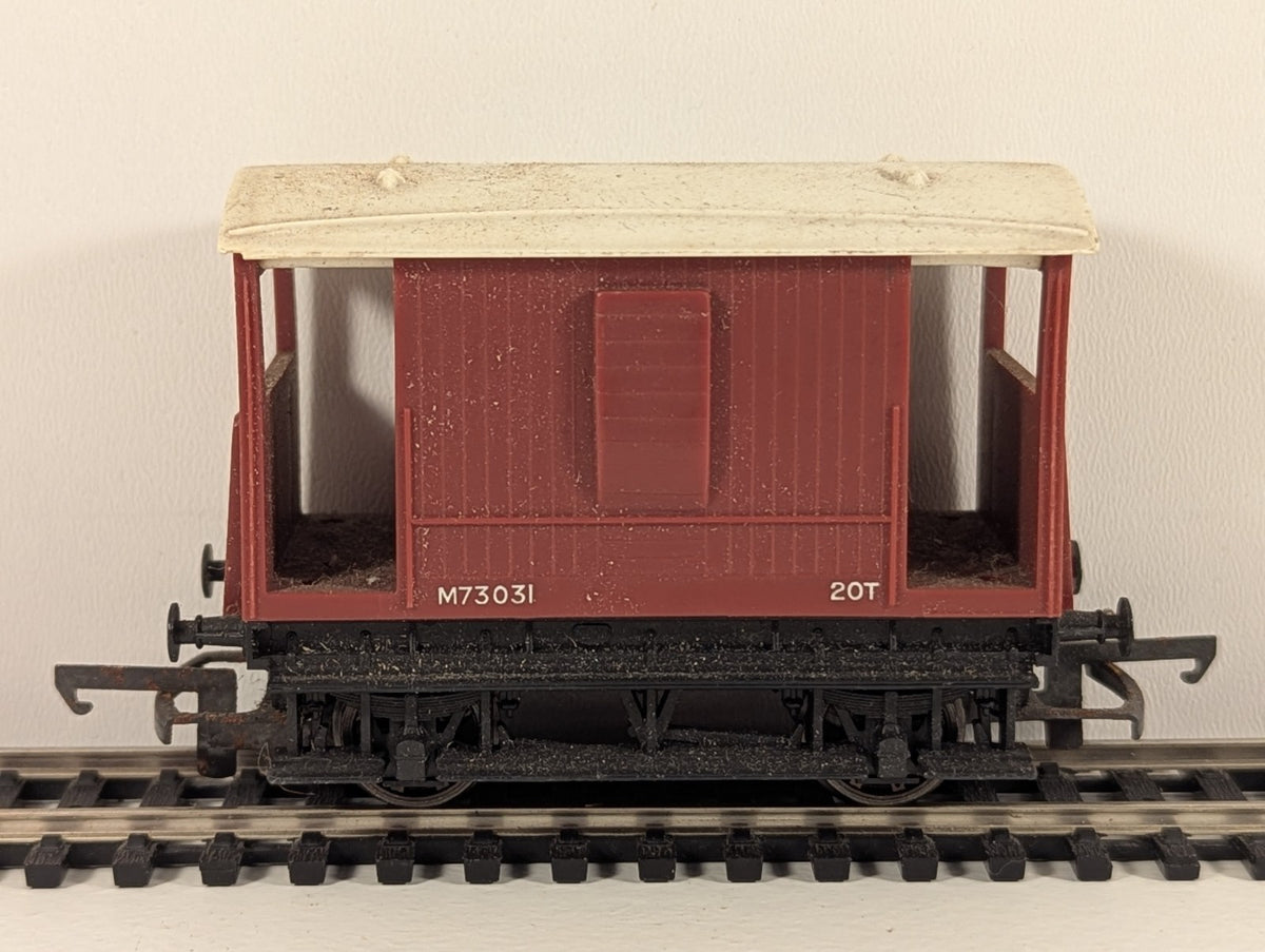 Tri-ang Railways R16 OO Gauge 20-Ton Brake Van