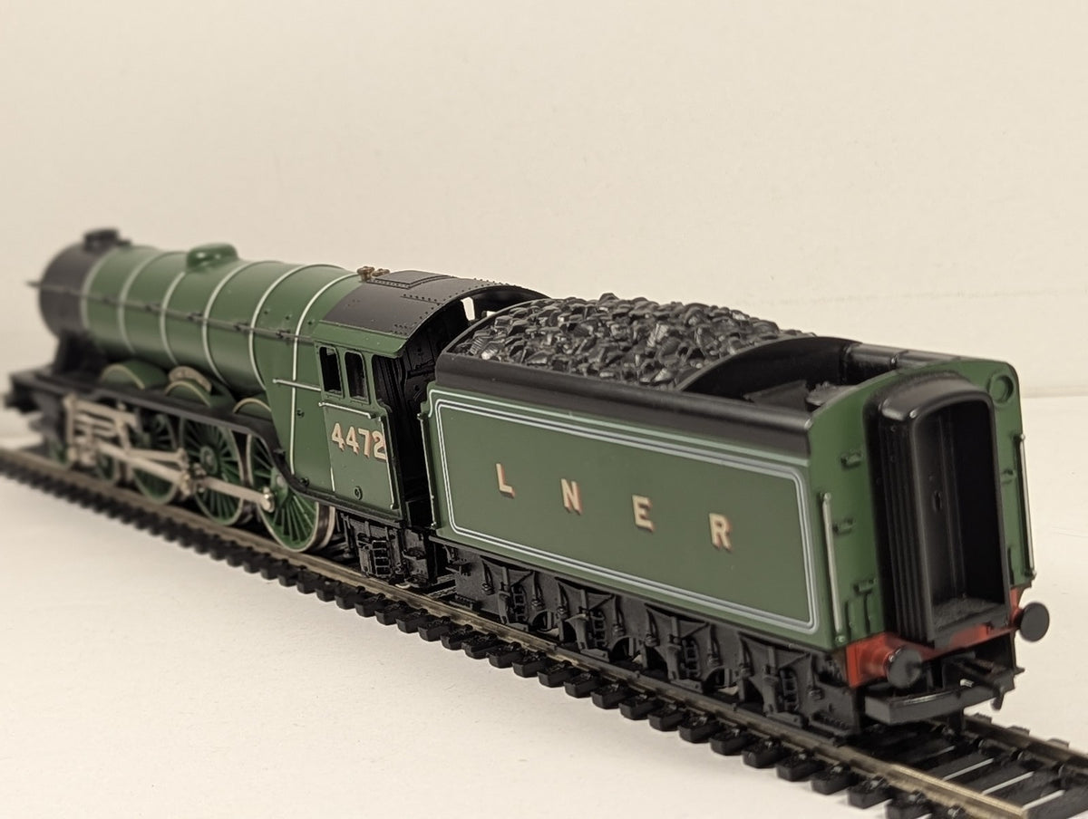 Hornby OO Gauge Class A3 4472 'Flying Scotsman' Steam Locomotive