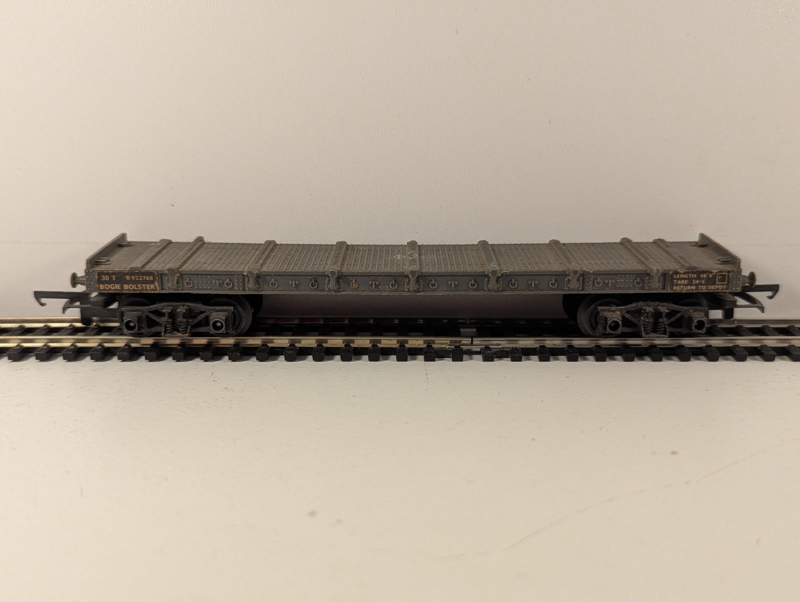 Playcraft Railways OO Gauge 30 Ton Bogie Bolster Wagon