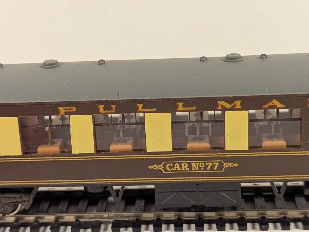 Wrenn Pullman Brake 2nd Coach No.77 OO Gauge