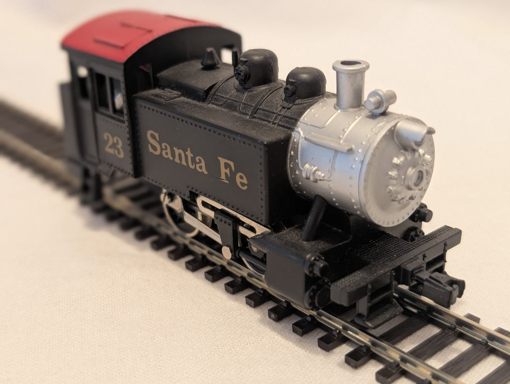 Model Power HO Scale Santa Fe 0-4-0 Tank Switcher – Working Lights