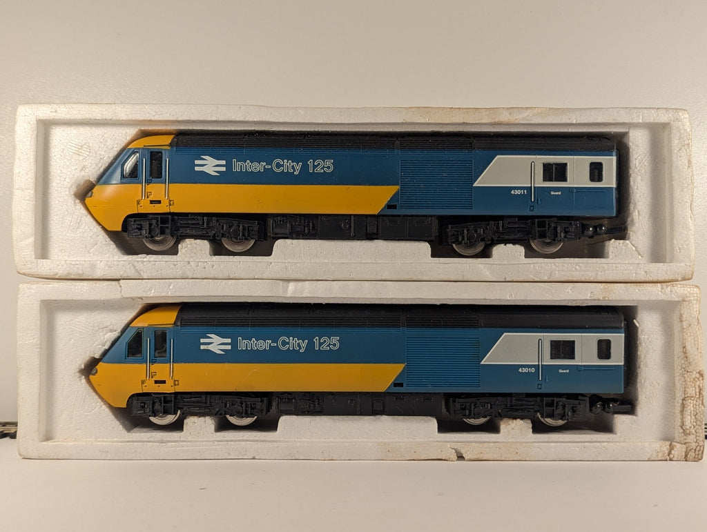 Hornby OO Gauge Class 43 HST Inter-City 125 Power Car Pack