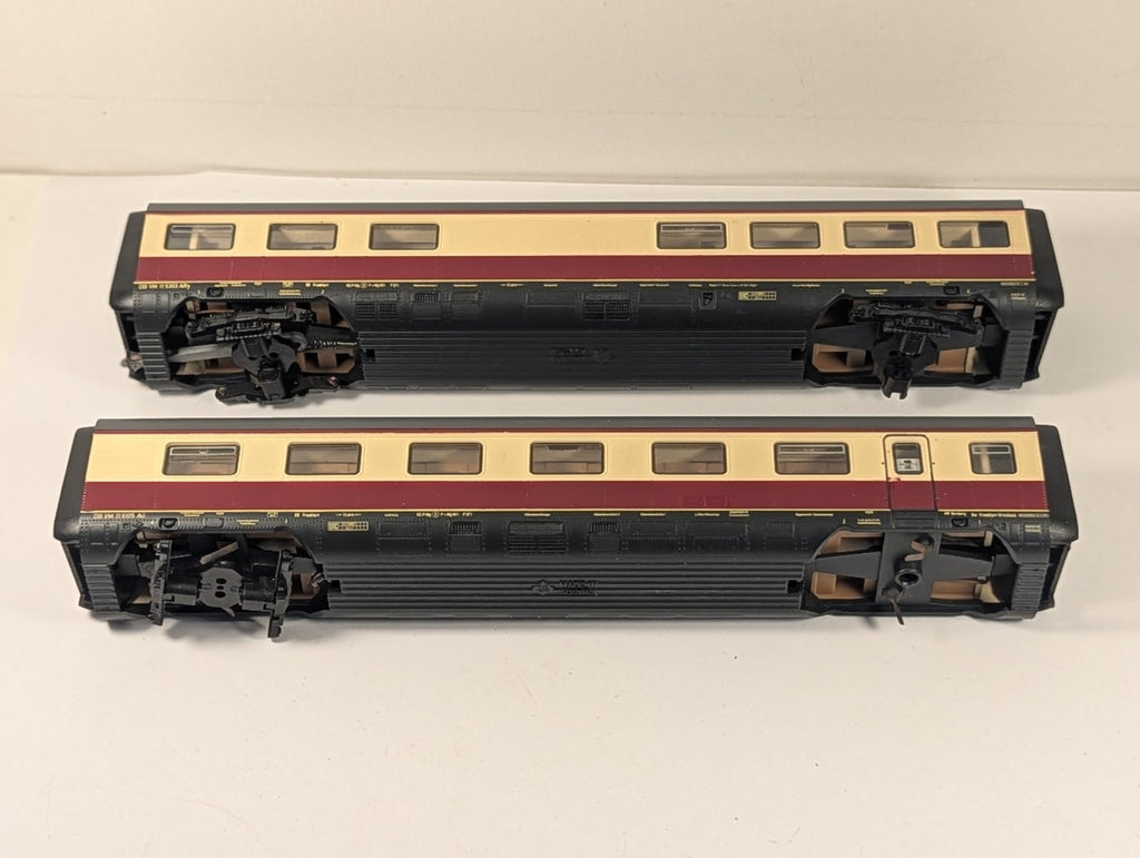 Roco H0eGauge Deutsche Bundesbahn Passenger Coaches - Missing Couplings & Wheels