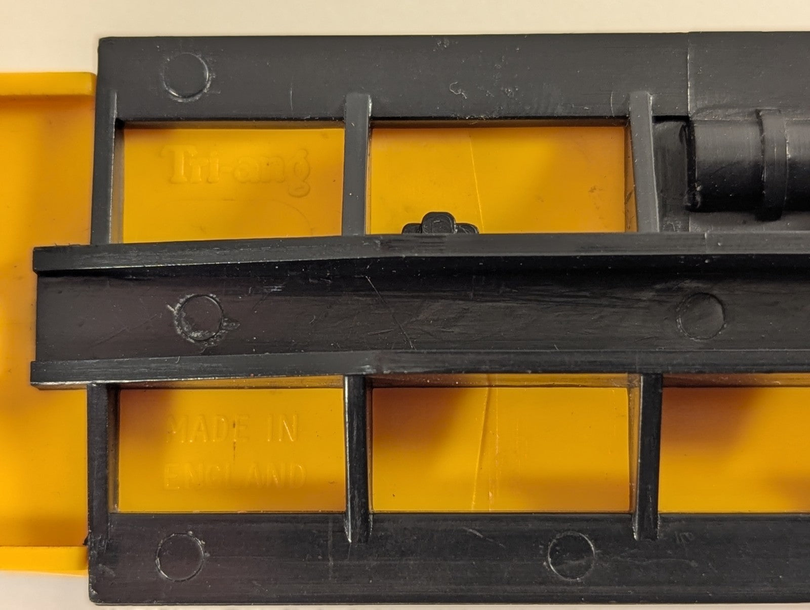 Tri-ang OO Gauge Transcontinental Stock Car TR742