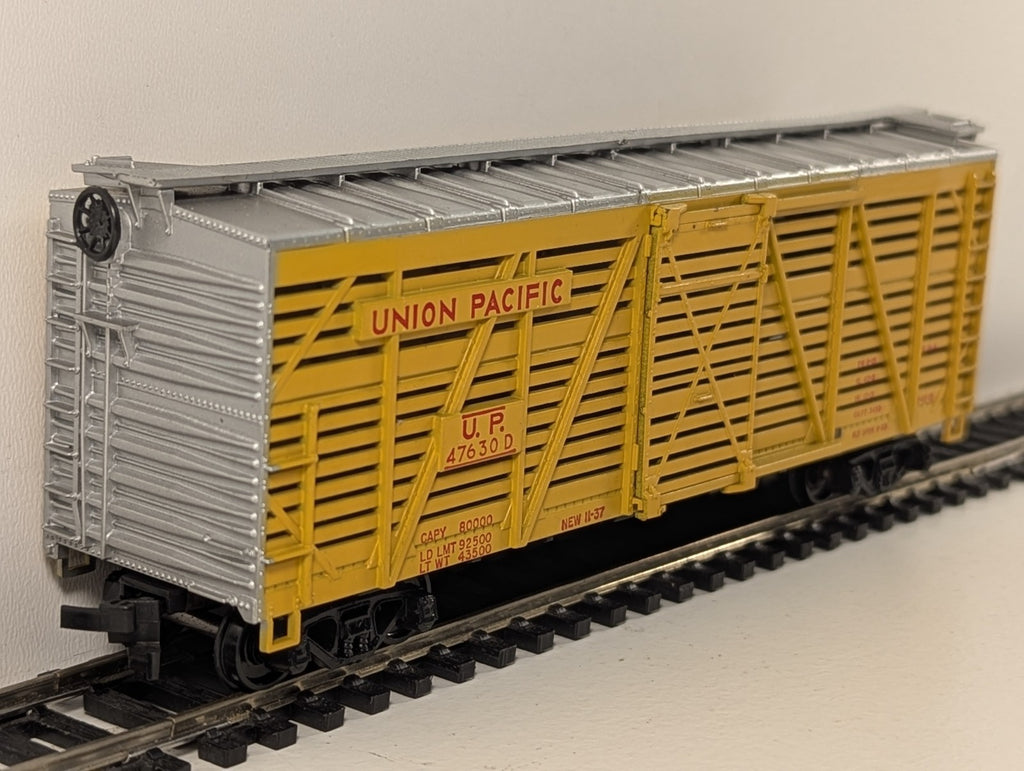 Walthers Trainline 931-1680 HO Gauge 40ft Stock Car