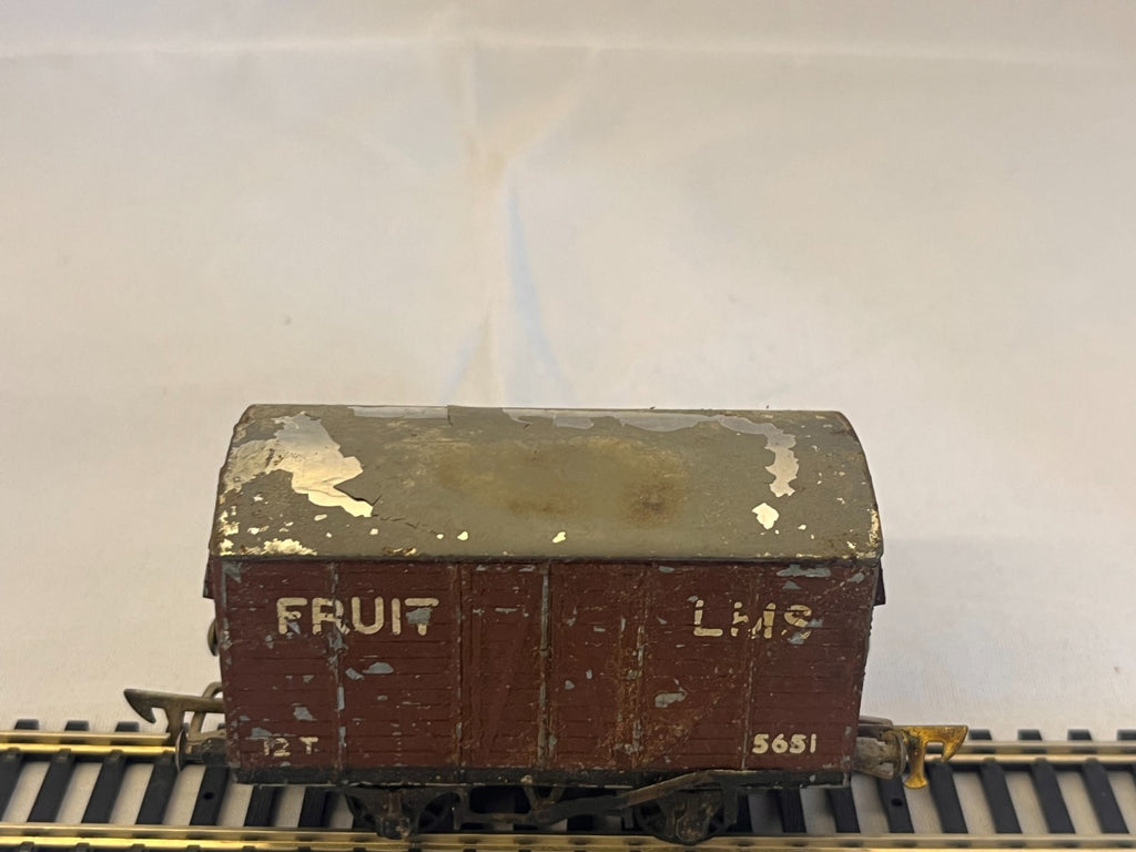 Graham Farish LMS 12 Ton Fruit Van