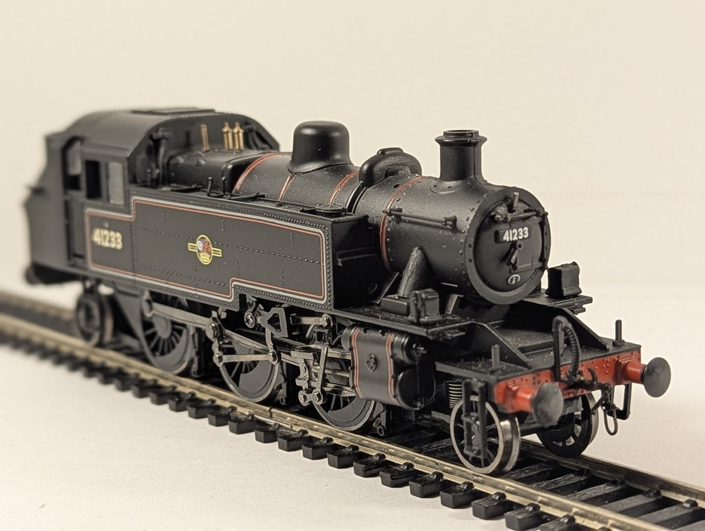 Bachmann Branchline 31-452B Class 2MT Ivatt 2-6-2T 41233 in BR black with late c