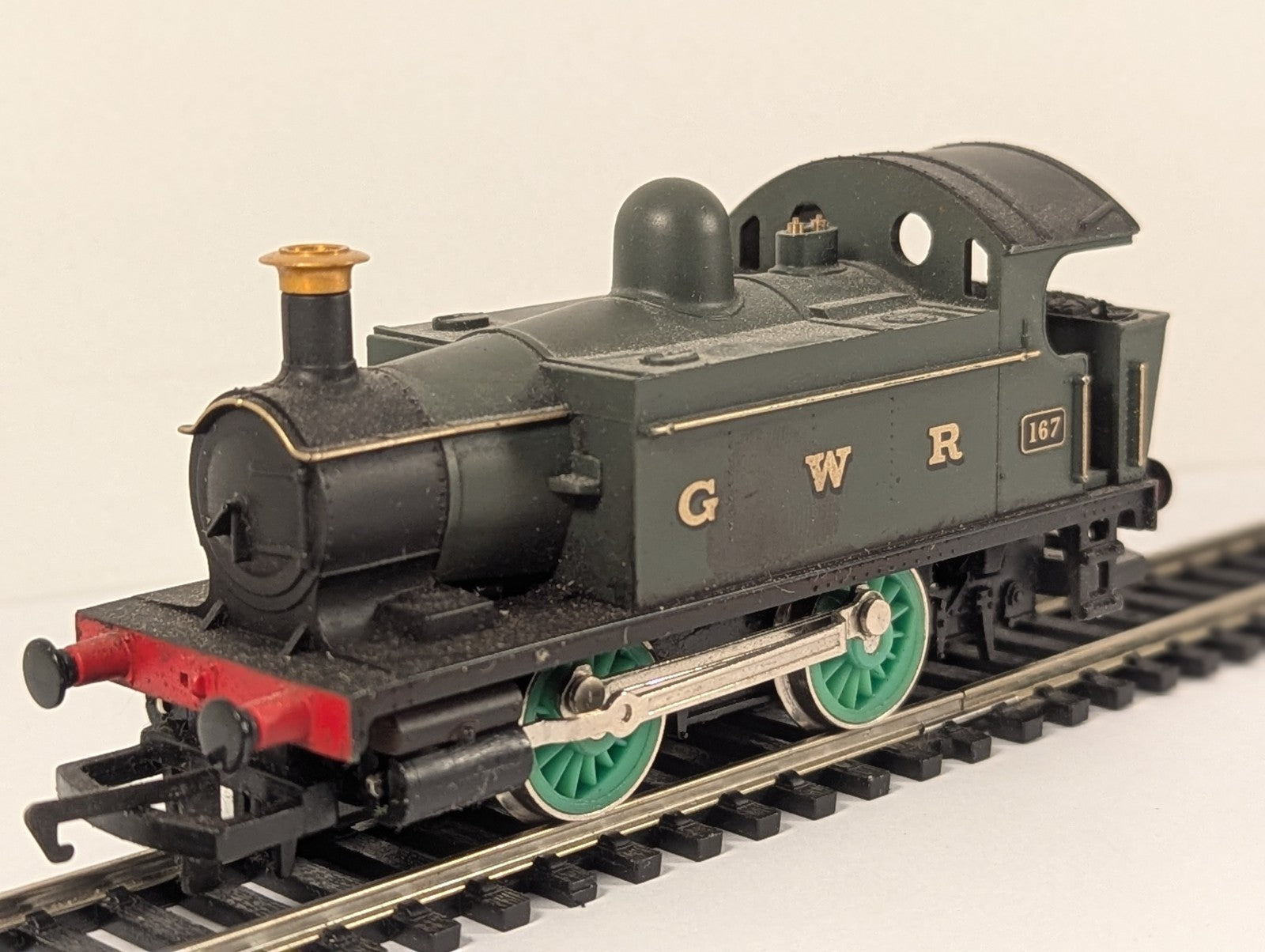Hornby OO Gauge GWR Class 101 0-4-0 Industrial Tank – Wrong Wheels