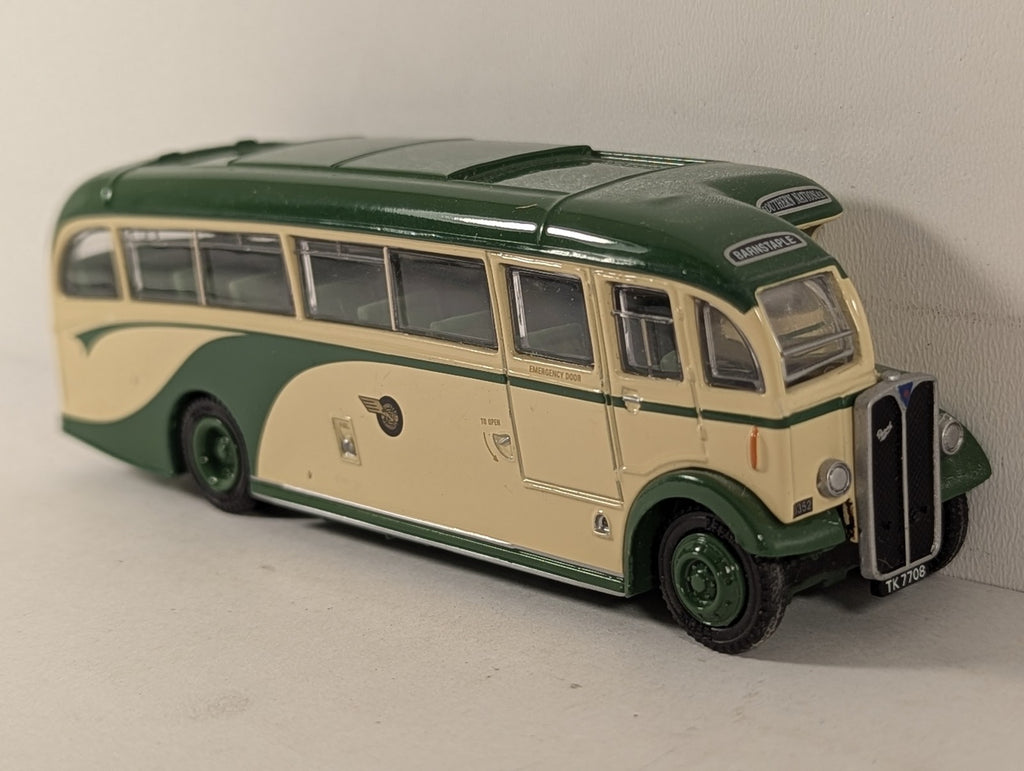 Exclusive First Editions 1:76 AEC Duple Coach Die-cast Coach 3352
