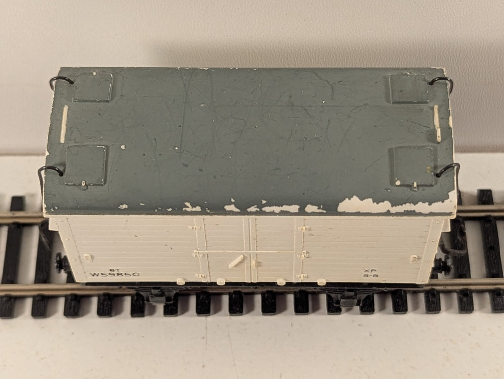 Hornby Dublo 4320 Mica B 6 Ton Refrigerator Van OO Gauge - Chipped Paint