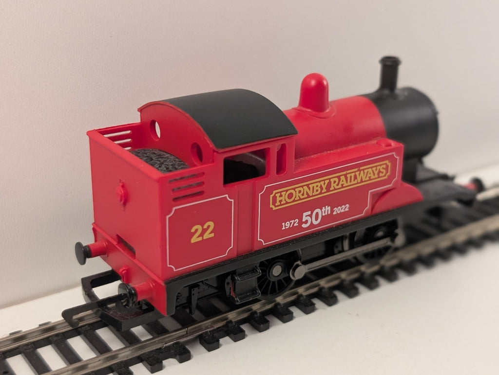 Hornby R30202 Tri-ang 70th Anniversary / Hornby 50th Anniversary 0-4-0 Club Loco
