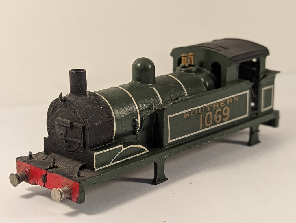 OO Gauge Class R1 0-6-0T Body Shell – Repainted