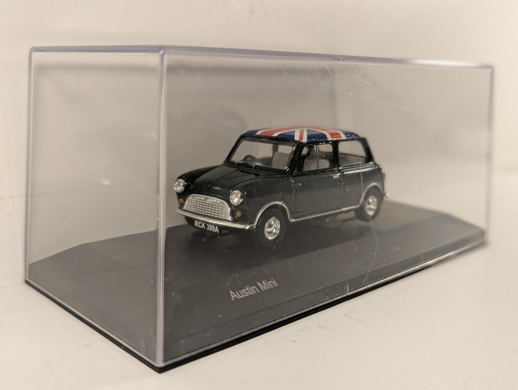 Vanguards 1:43 Austin Mini Die-cast Model Car RCK 399A British Racing Green