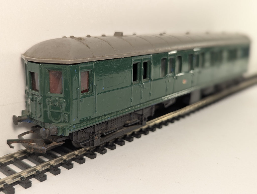 Tri-ang OO Gauge Class 302 EMU Driving Trailer Coach Coaching Stock