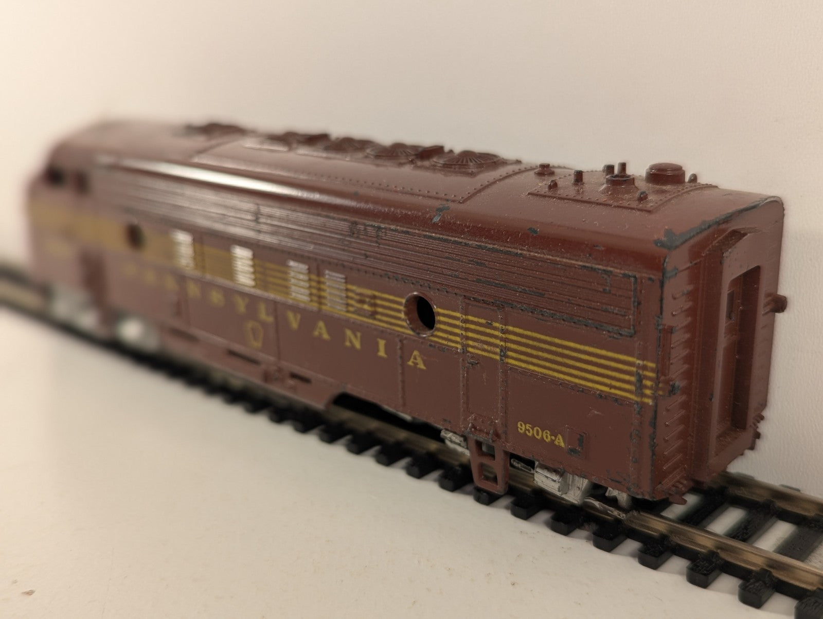Athearn HO Gauge Pennsylvania Railroad F7A Diesel - Spares/Repairs