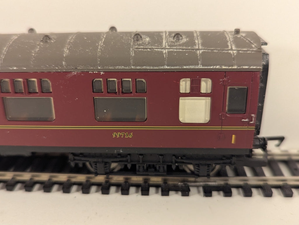 Hornby R4219A OO Gauge BR Mk1 CK Composite Coach 99716