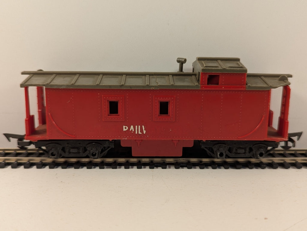 Tri-ang R115 OO Gauge Red Caboose