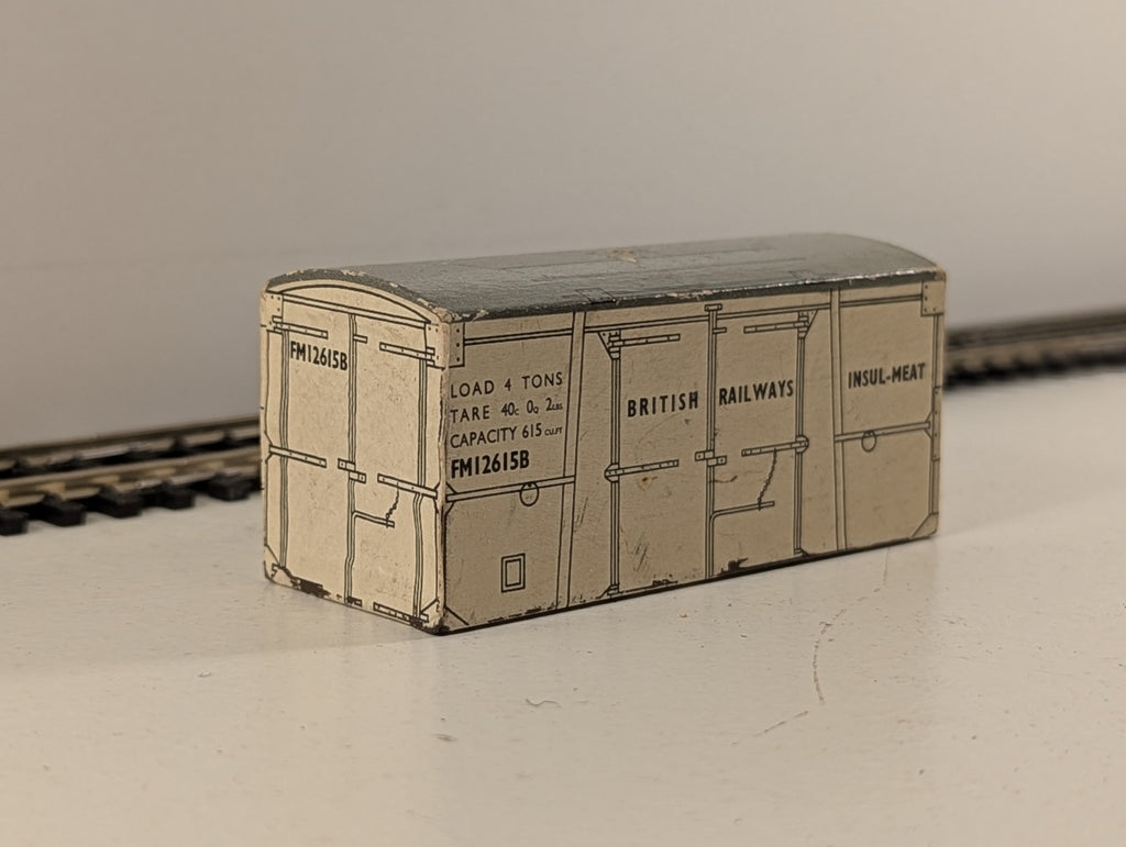 Hornby Dublo 32945 OO Gauge White Insulated Meat Container - Boxed