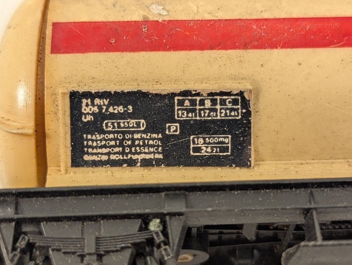 HO Scale Mobiloil Tanker Tank Wagon 805 7 426-3 Mobiloil