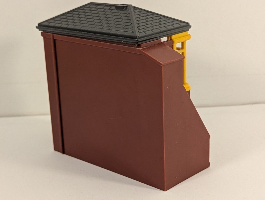 Tri-ang OO Gauge Carlisle Signal Box Brown and Yellow R.61