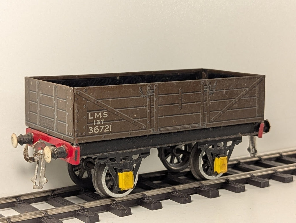 Hornby O Gauge Tinplate LMS 5 Plank Open Wagon Brown - Repainted Axle Box