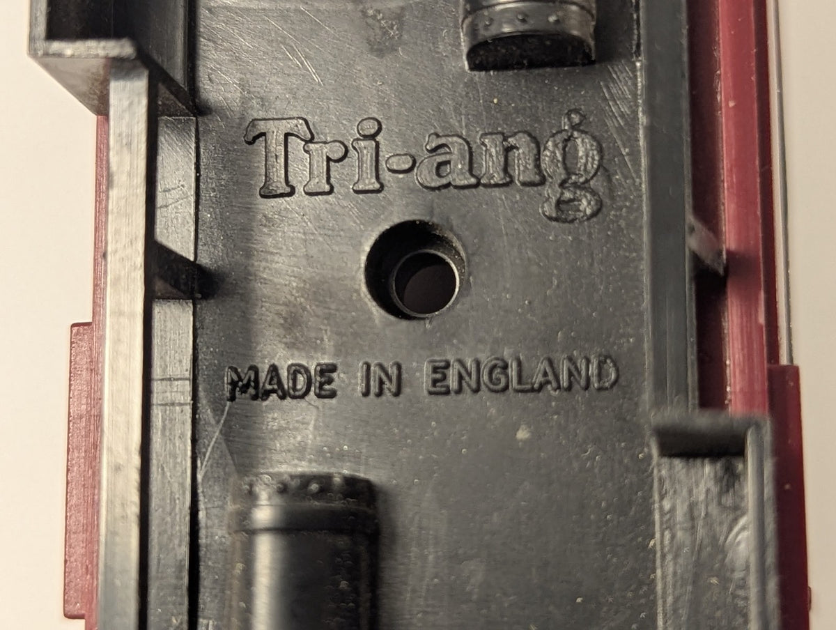 Tri-ang OO Gauge BR Mk1 Composite Coach Passenger Coach M24001