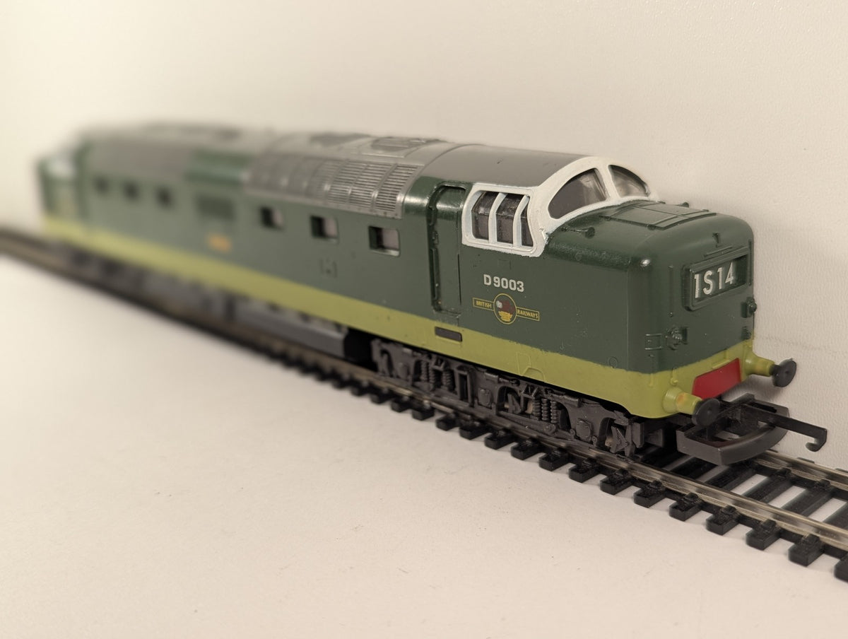 Lima OO Gauge Class 55 Deltic 'Meld' Diesel Locomotive D9003 BR Two-Tone Green