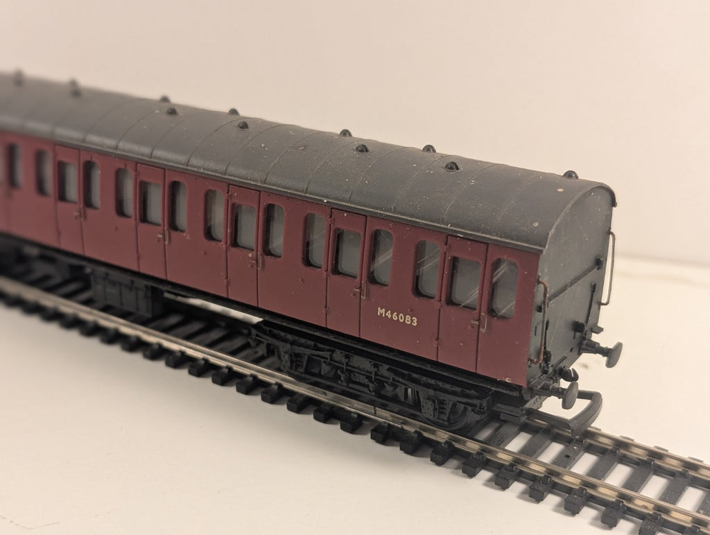 Bachmann Branchline 34-601 57ft BR Mk1 Suburban Coach in BR Crimson