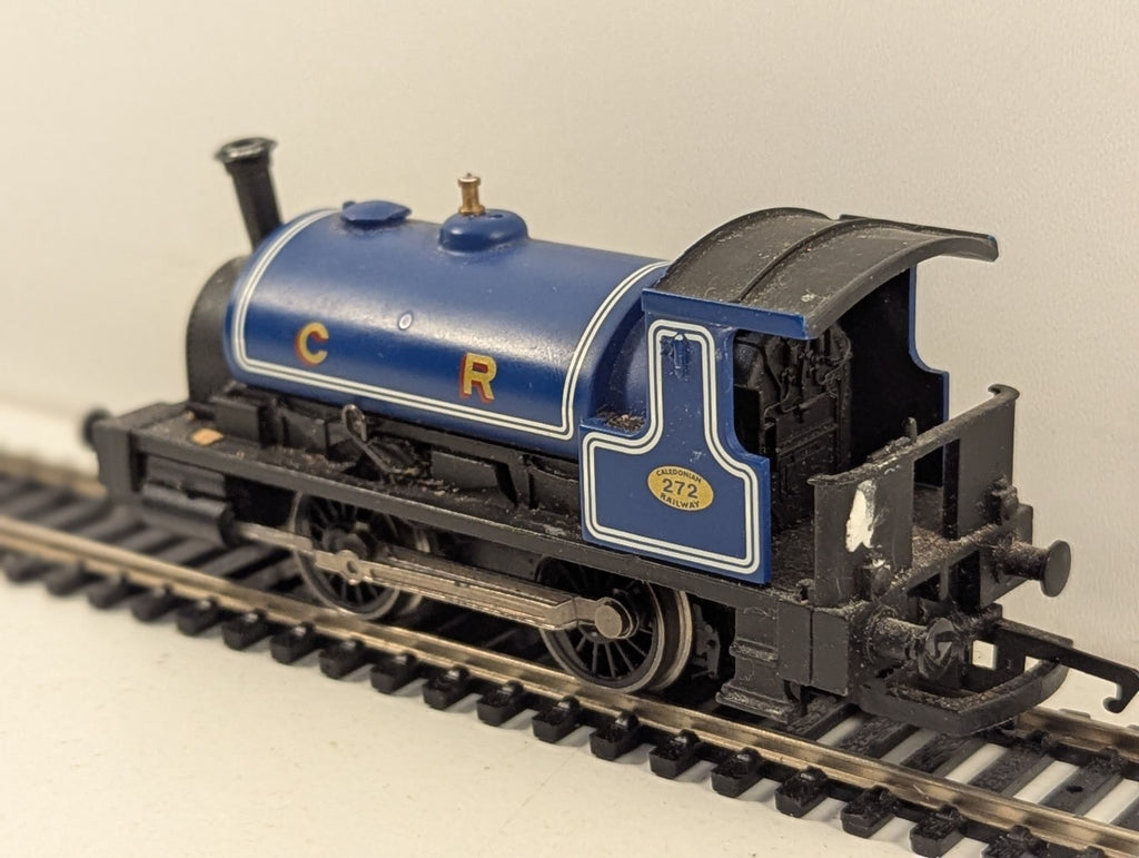 Hornby R2672 OO Gauge Caledonian Railway 0-4-0 Pug