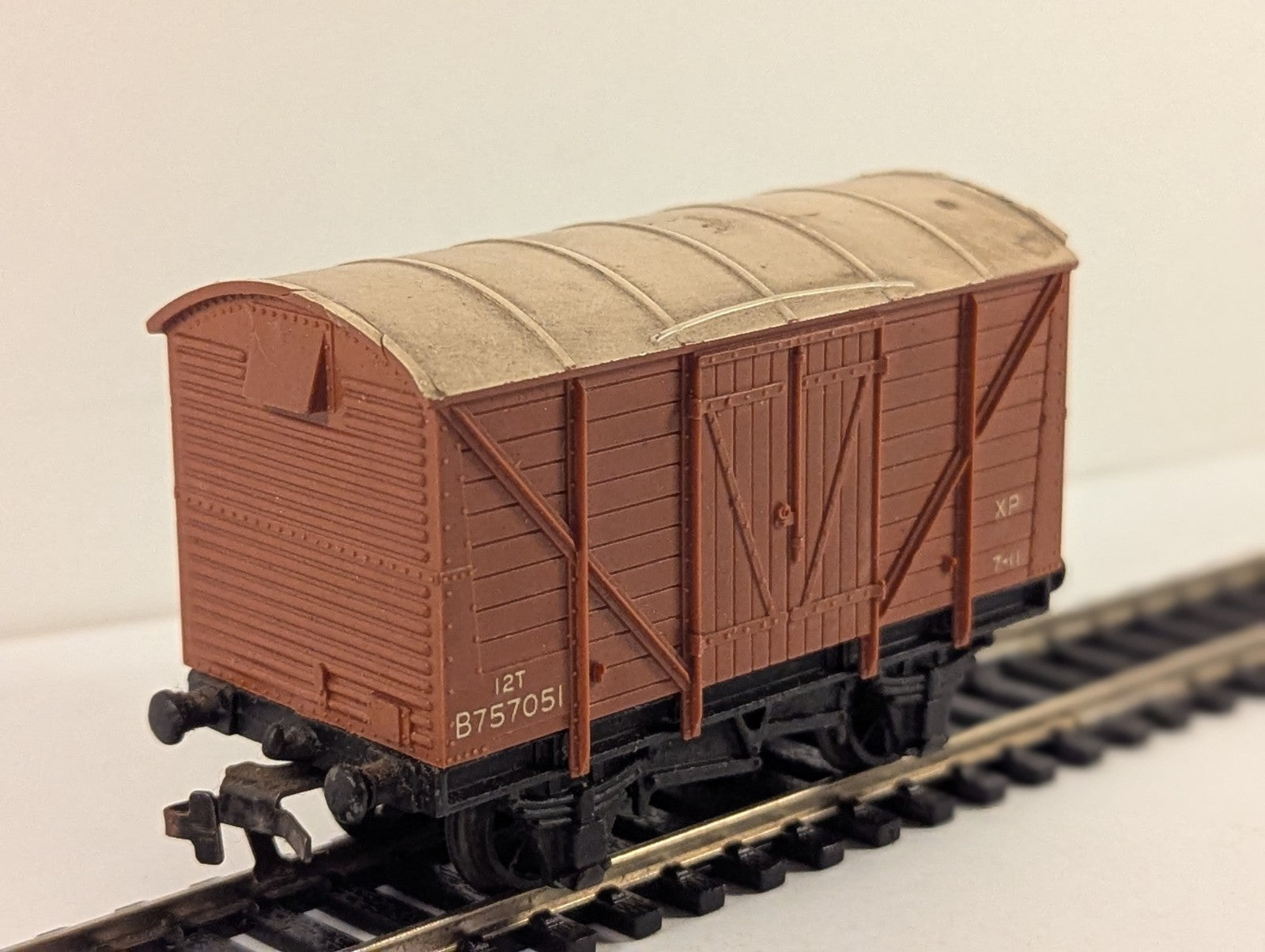 Hornby Dublo SD6 12 Ton Ventilated Van OO Gauge