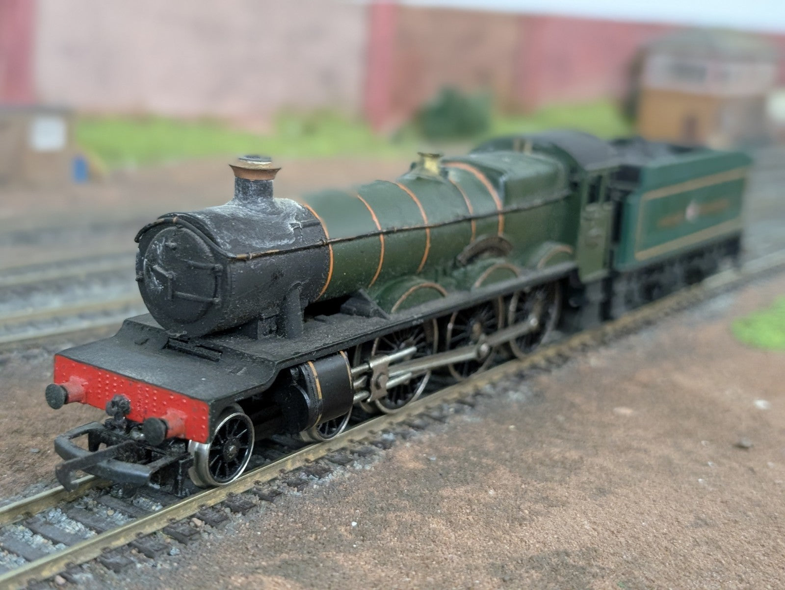 Hornby Hall Class Renamed Whitbourne Hall Renumbered OO Gauge