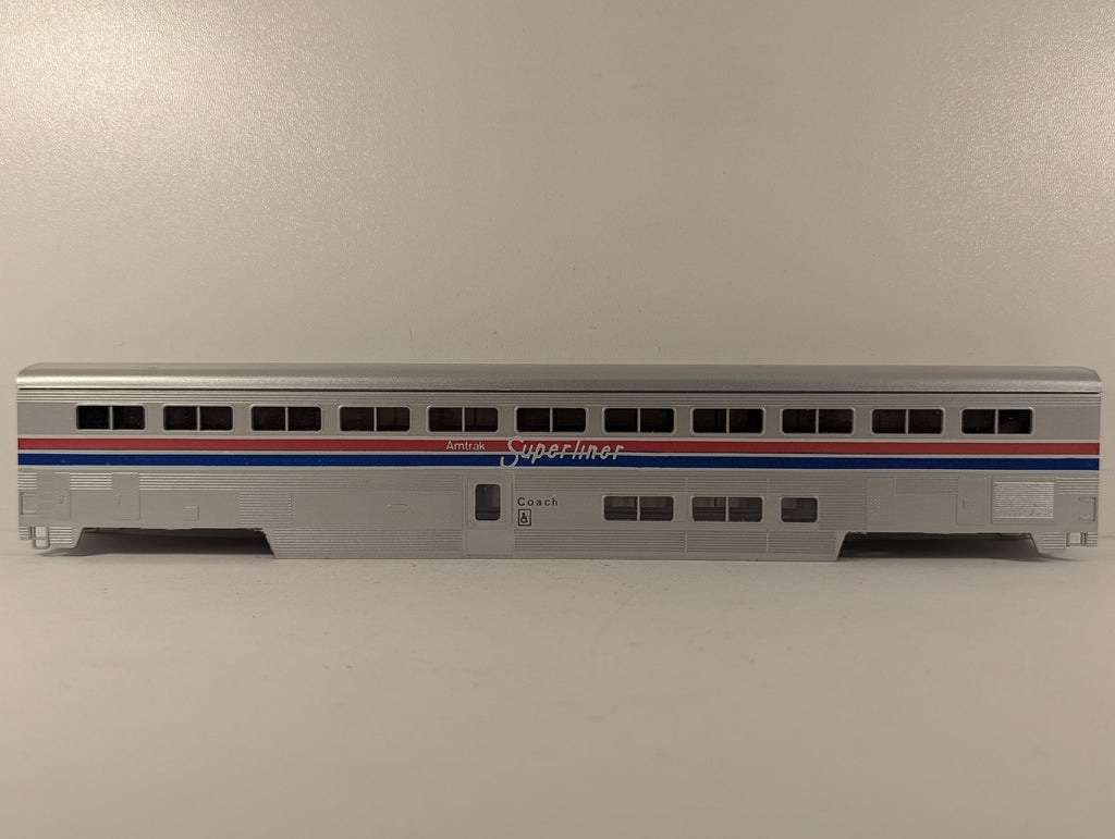 Con-Cor HO Gauge Superliner Coach Car Passenger Coach Amtrak Phase III