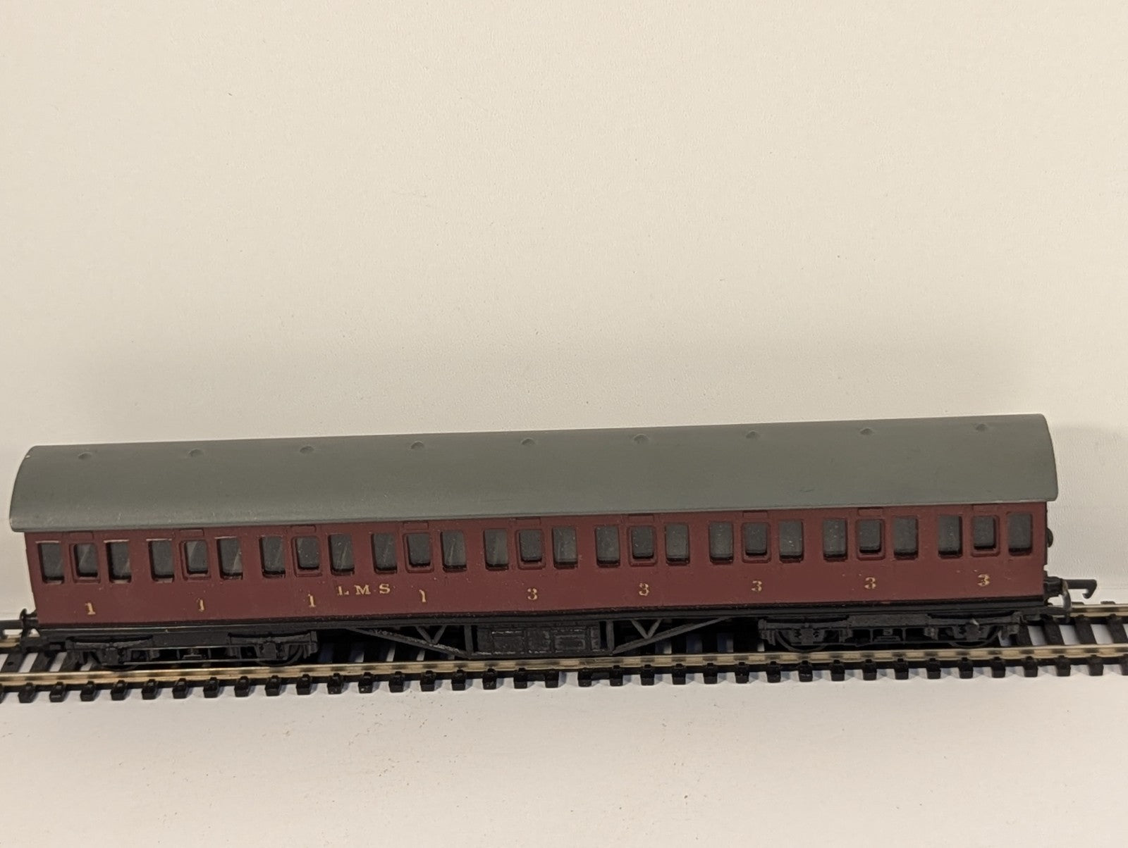 Kitbuilt Suburban Composite Coach Maroon