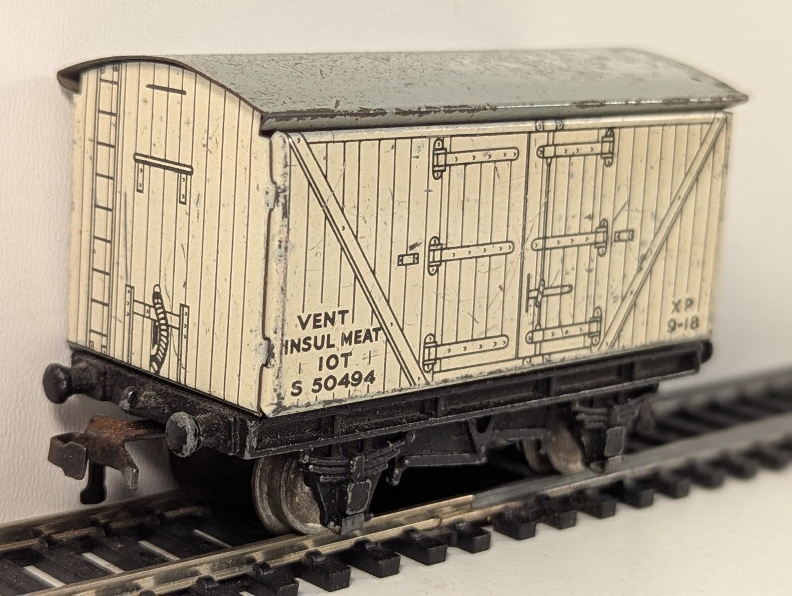 Hornby Dublo OO Gauge 10 Ton Ventilated Insulated Meat Van