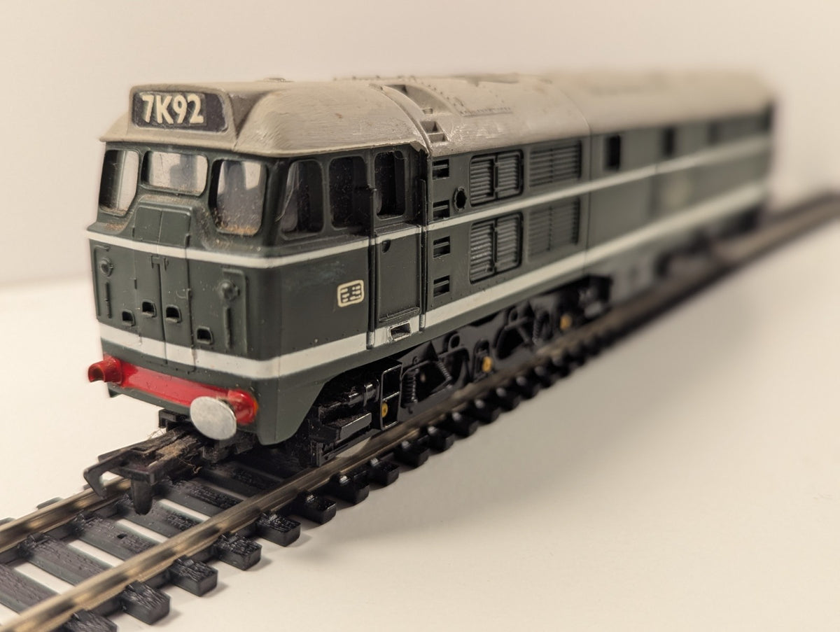 Airfix GMR OO Gauge BR Class 31 D5531 (Missing Buffer)