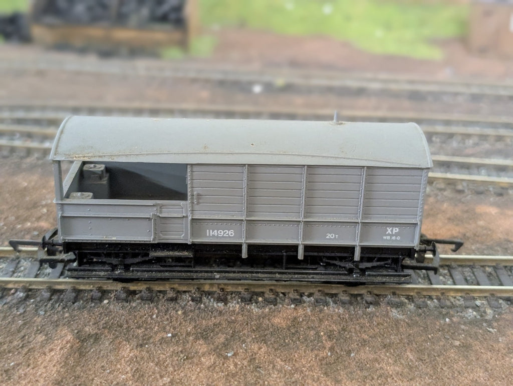 Airfix 54360 OO Gauge BR 20t Brake/Guards Van 114926