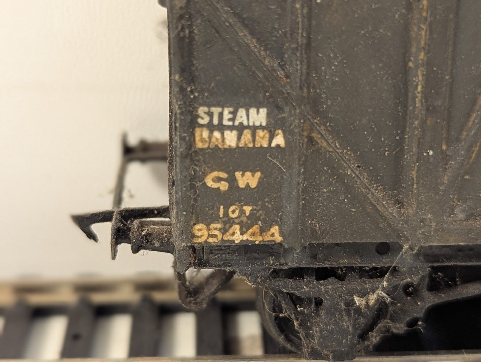 Kit Built OO Gauge GWR 10t Steam Banana Van Goods Wagon 95444 GWR Grey
