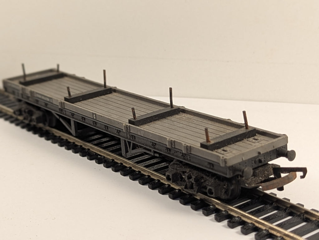 Triang BR Grey 30T Bogie Bolster C Wagon B940052
