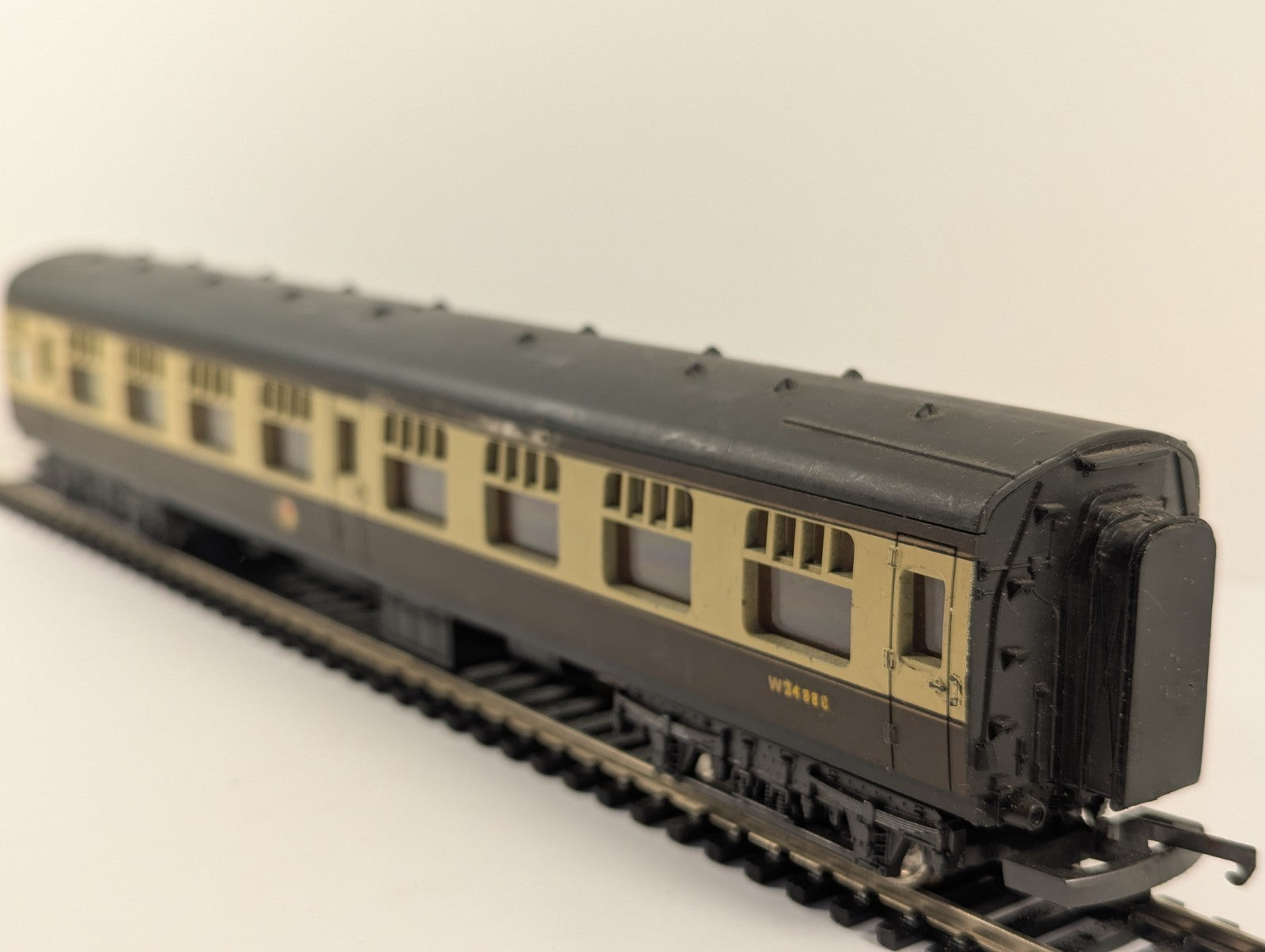 Lima 305333 OO Gauge BR Mk1 Brake 2nd Corridor Coach